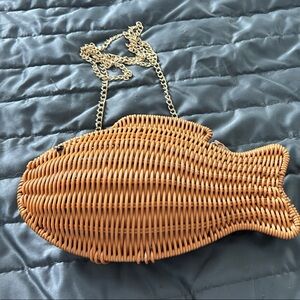 Tommy Bahama Fish-Shaped Woven Bag with Chain Strap
